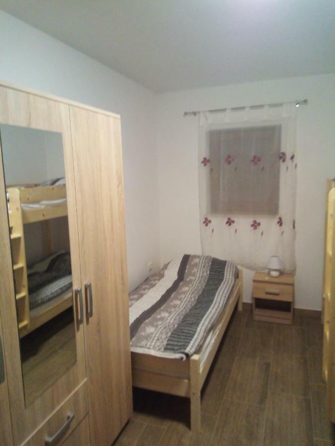 Apartmaji Matazin Črni Kal Екстериор снимка