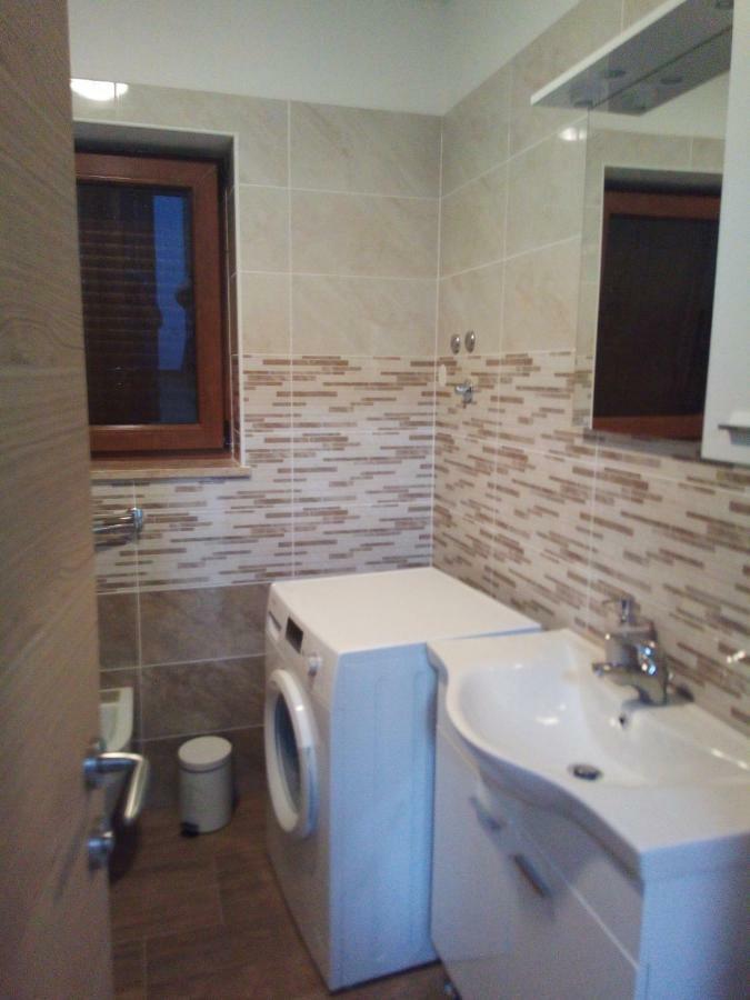Apartmaji Matazin Črni Kal Екстериор снимка