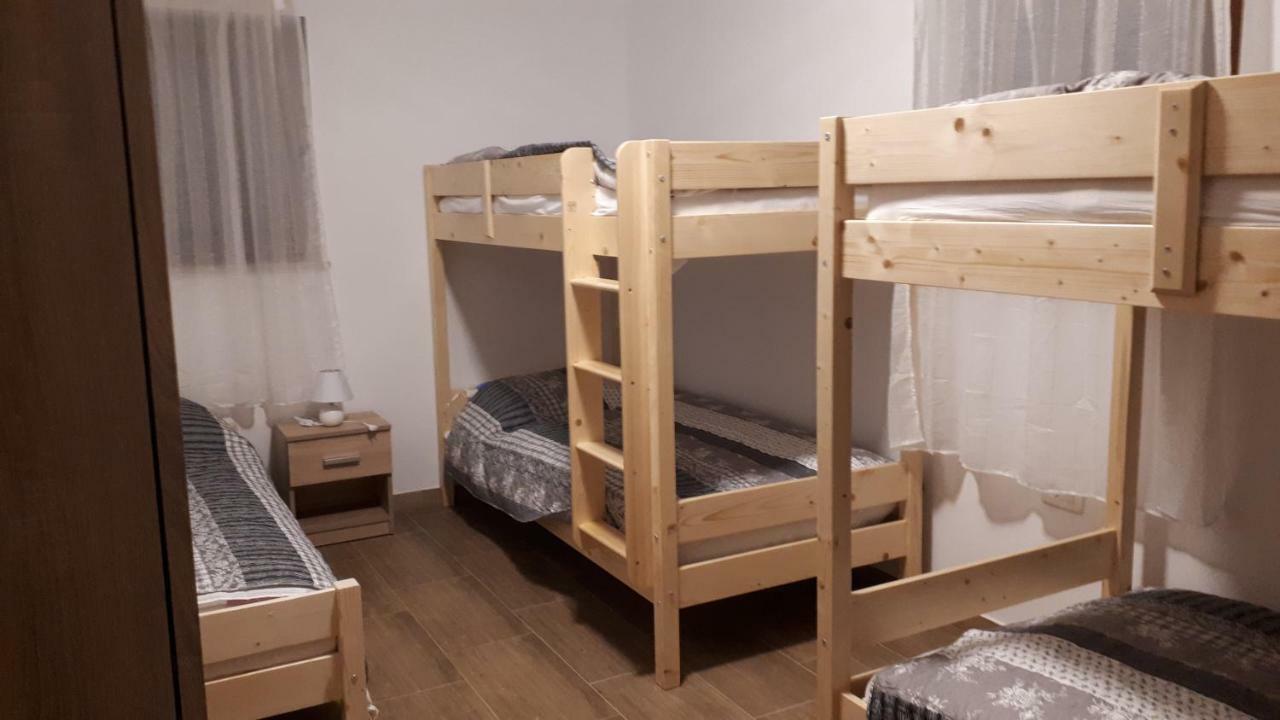 Apartmaji Matazin Črni Kal Екстериор снимка